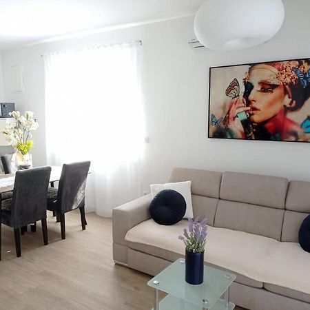 Apartman Franc S Vir Buitenkant foto