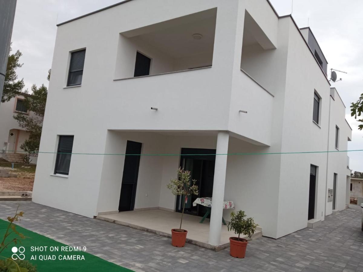 Apartman Franc S Vir Buitenkant foto