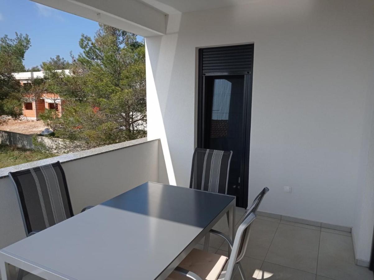 Apartman Franc S Vir Buitenkant foto